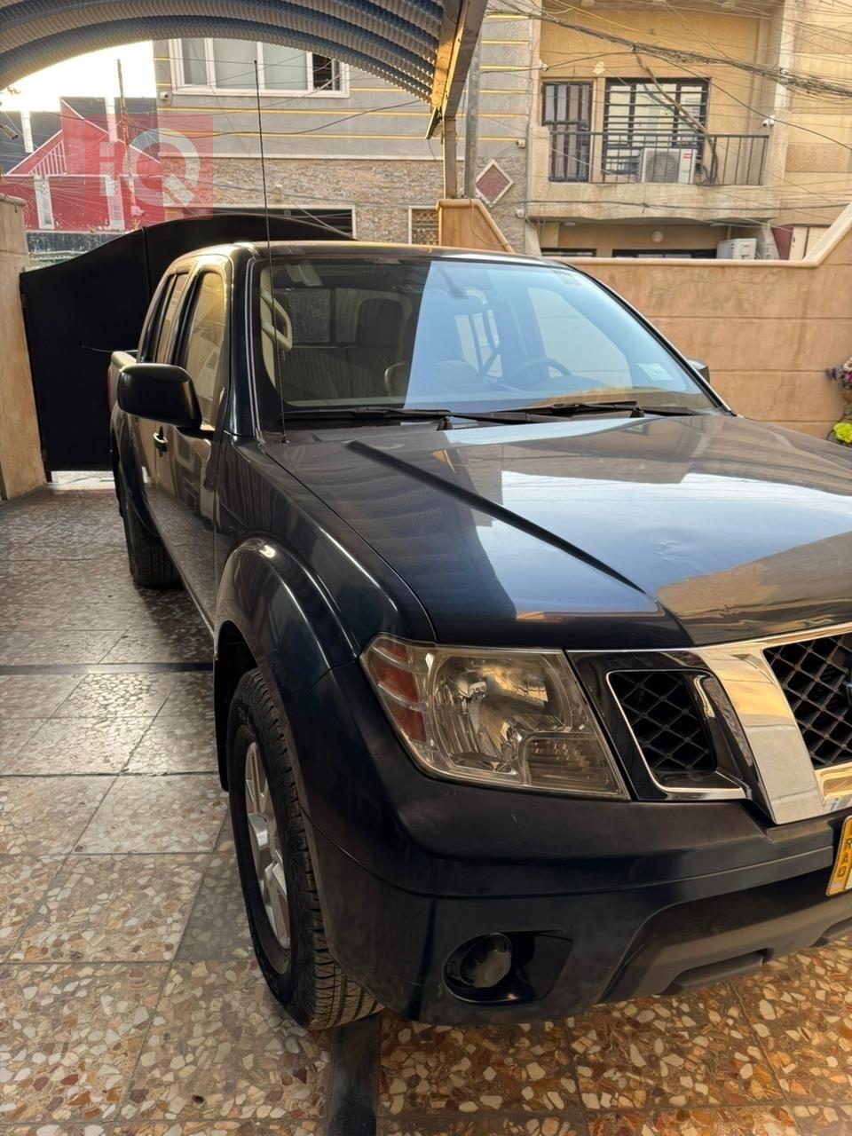 نيسان فرونتر